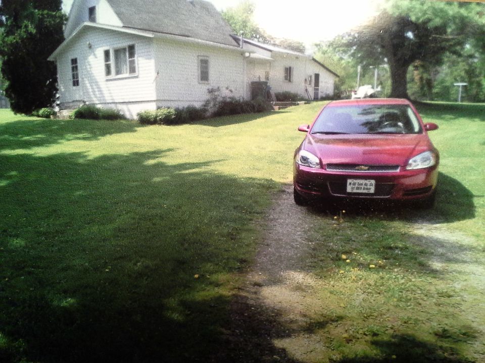 1st image of 198 E 5th St