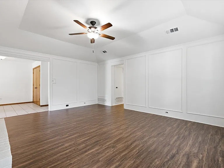 4203 Spring Meadow Ln — Photo 4