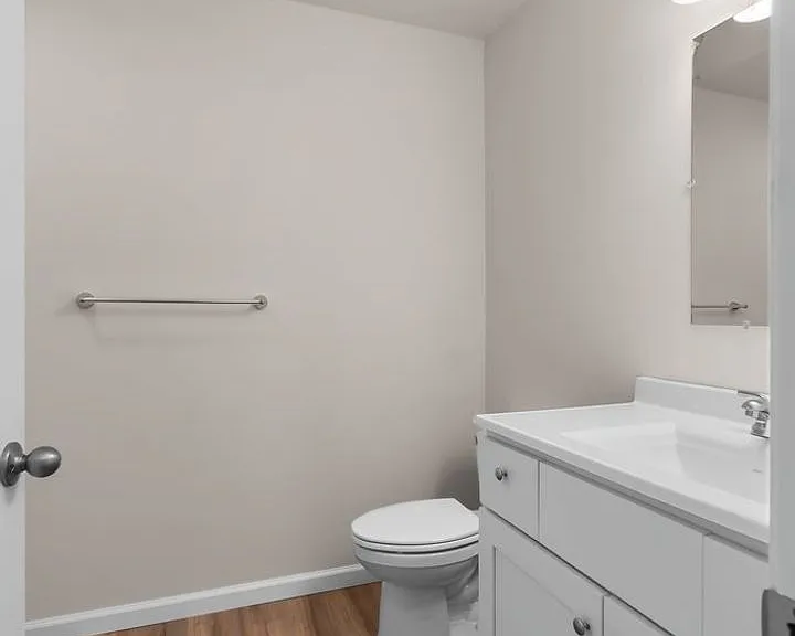 225 Coles Hl — Photo 7