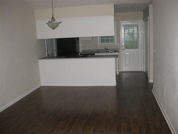 105 Airleigh Place - Dining Area