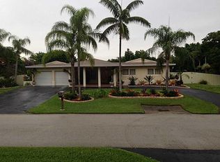 8621 SW 184th Ln, Cutler Bay, FL 33157