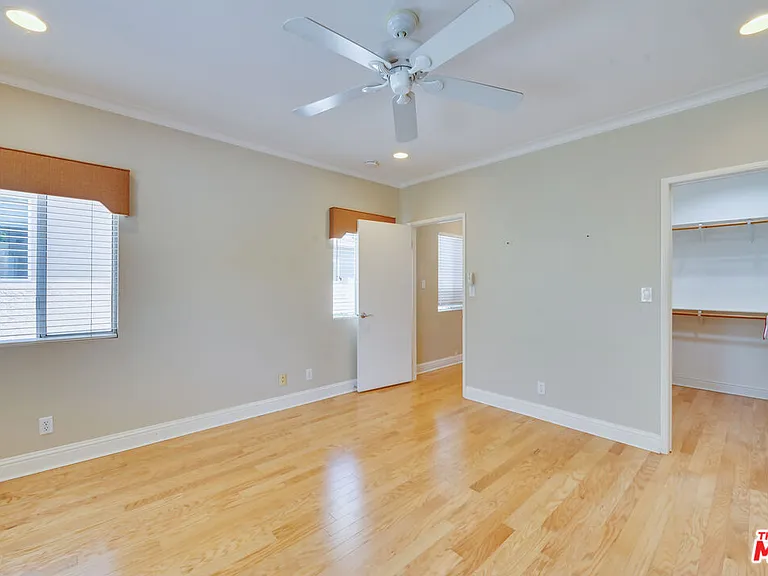 6335 W 85th Pl — Photo 12