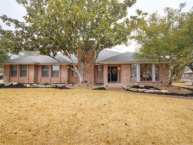 1st image of 30120 Oakmont Dr