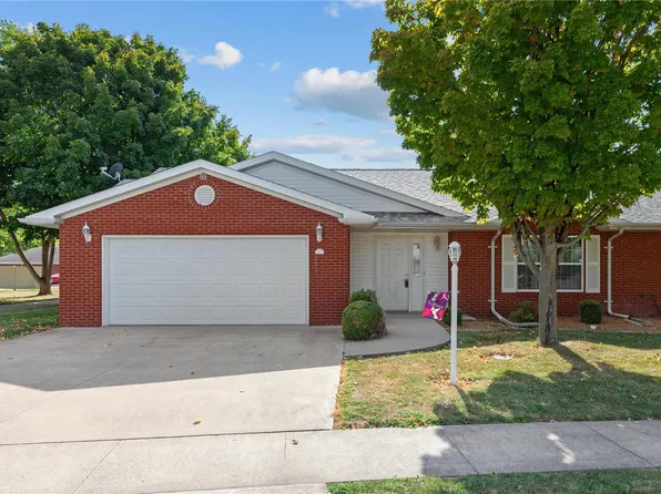 108 Freedom Ln, Jerseyville, IL 62052