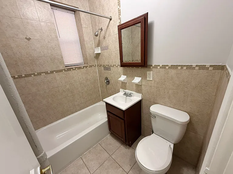 134 Corbin Ave #305 — Photo 5