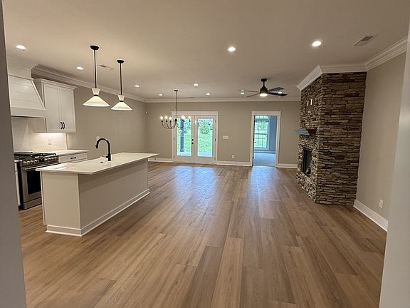 3rd image of 19A Veridian Dr Lot 19A
