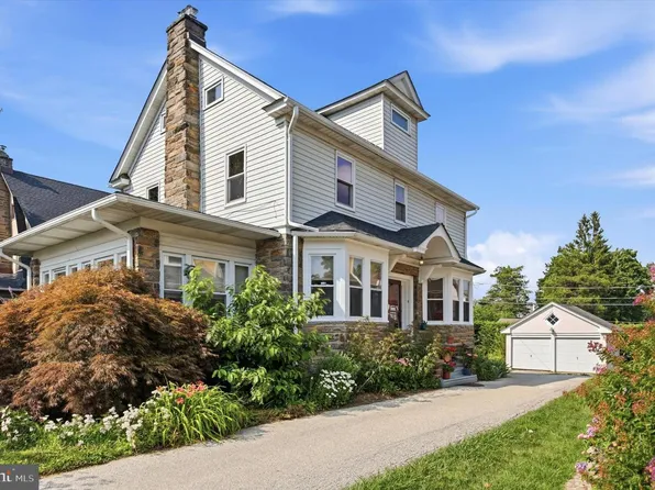 505 Darby Rd, Havertown, PA 19083