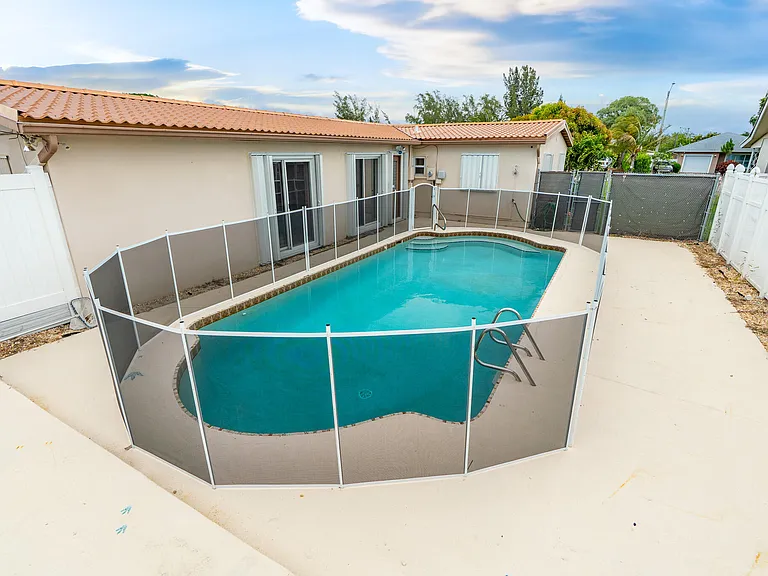 3201 Alice Dr — Photo 5