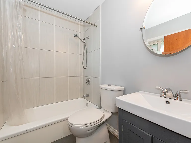 2344 Midway Ave #A — Photo 19