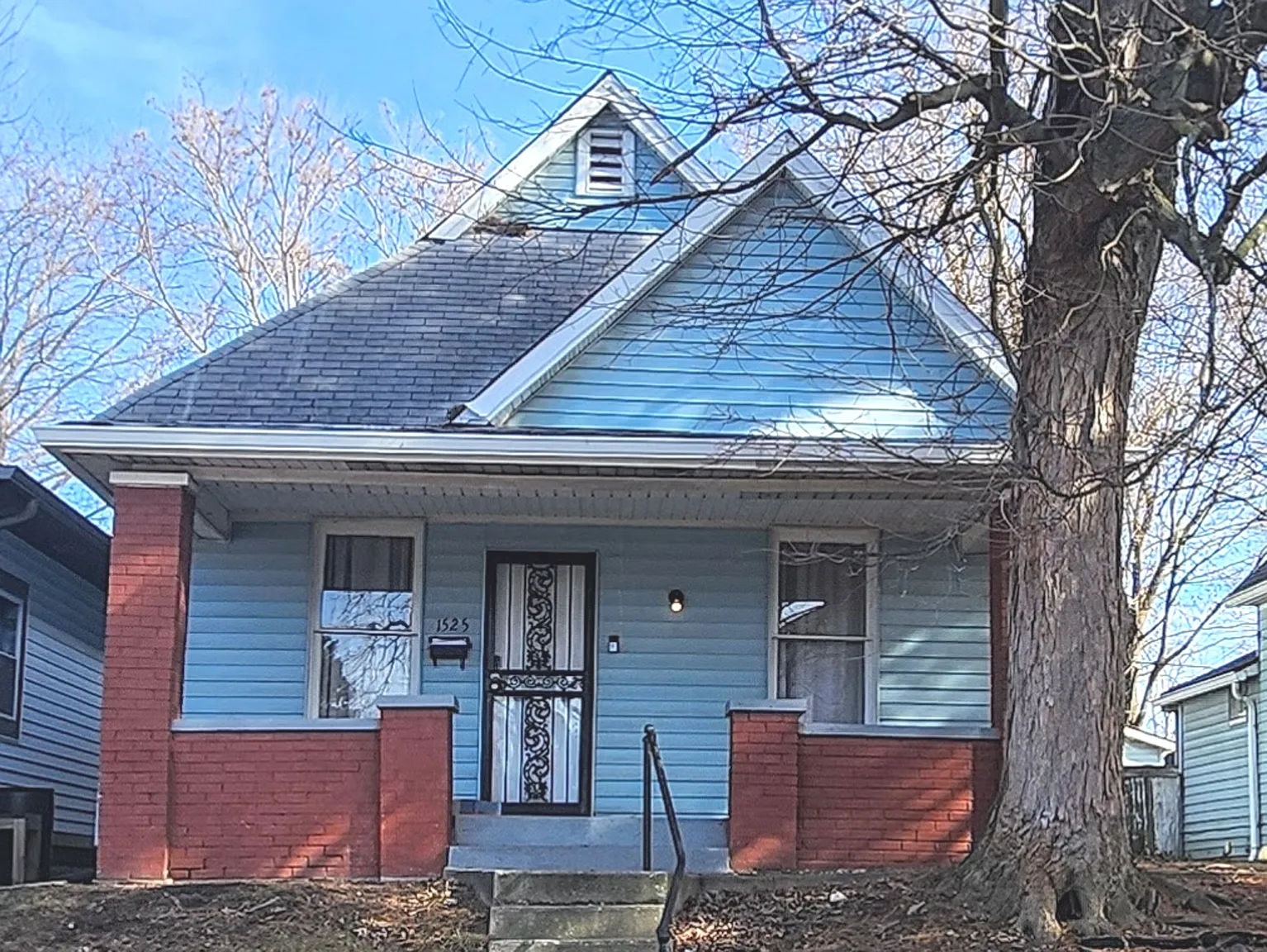 1525 Spruce St photo 1
