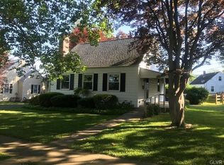 915 Magnolia Rd, Hellertown, PA 18055