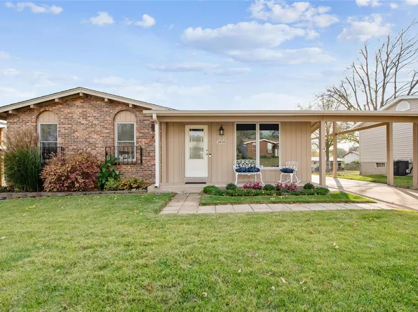 1858 San Pedro Ln, Fenton, MO 63026