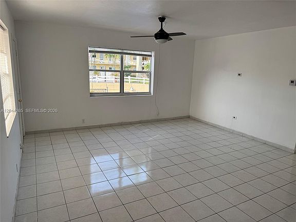 5th image of 1765 Venice Ln APT 4E