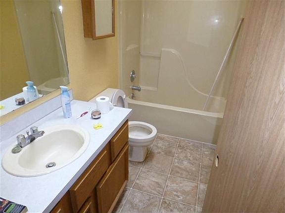 4th image of 1823 52nd Way SE