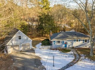 32 Pennymeadow Rd, Sudbury, MA 01776
