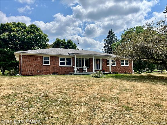 5th image of 12026 Coolidge Rd
