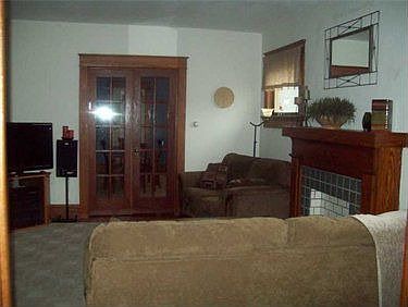 4th image of 1054-56 W 30th St