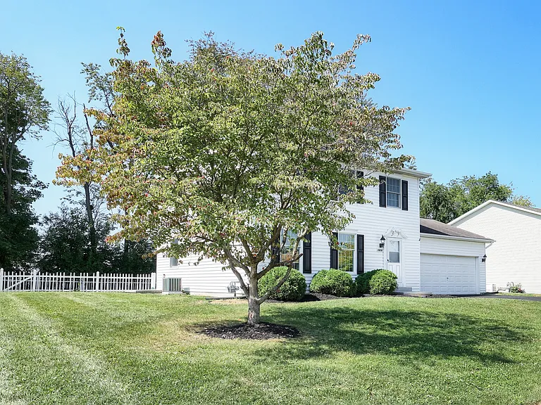 1676 Taylor Dr — Photo 24