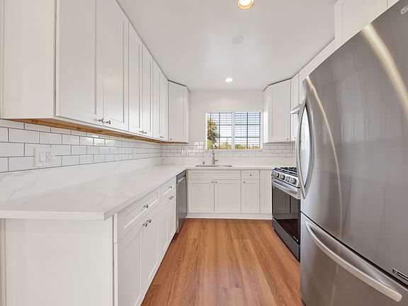 Completely remodeled kitchen; brand-new LG appliances