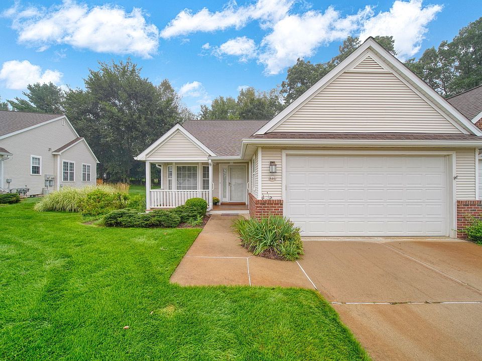 1st image of 846 E Barrington Cir