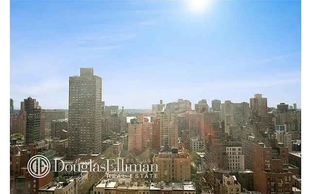 Sold by Douglas Elliman | media 20