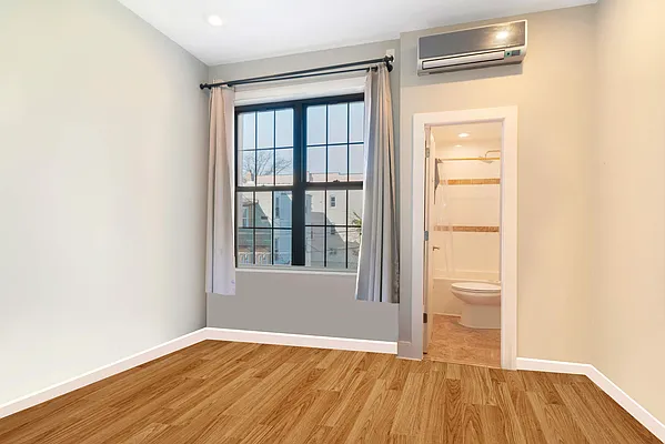 Rented by Compass | media 19
