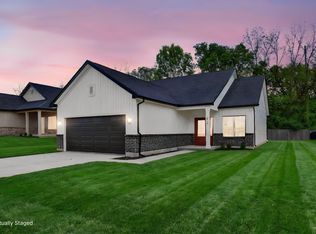 1758 Northpoint Ln, Springfield, OH 45503