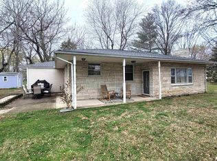 1579 Charleston Rd, Salem, IL 62881