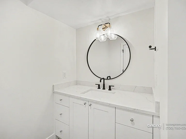 1415 Zenobia St — Photo 12
