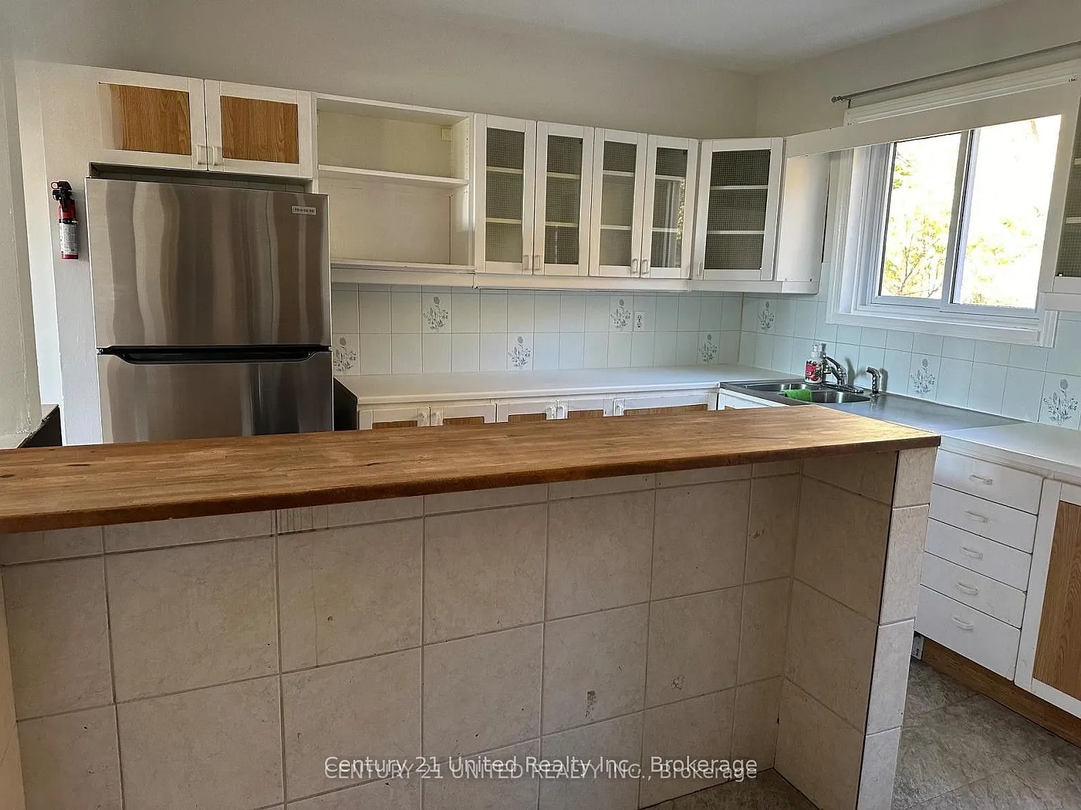 5 bed, $3,000 — Photo 4
