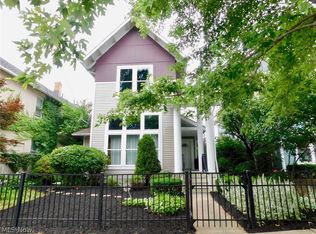 2222 W 40th Pl, Cleveland, OH 44113