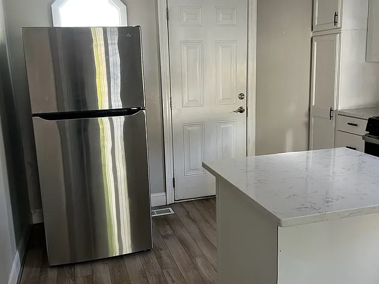 2402 Brasher Ave — Photo 11