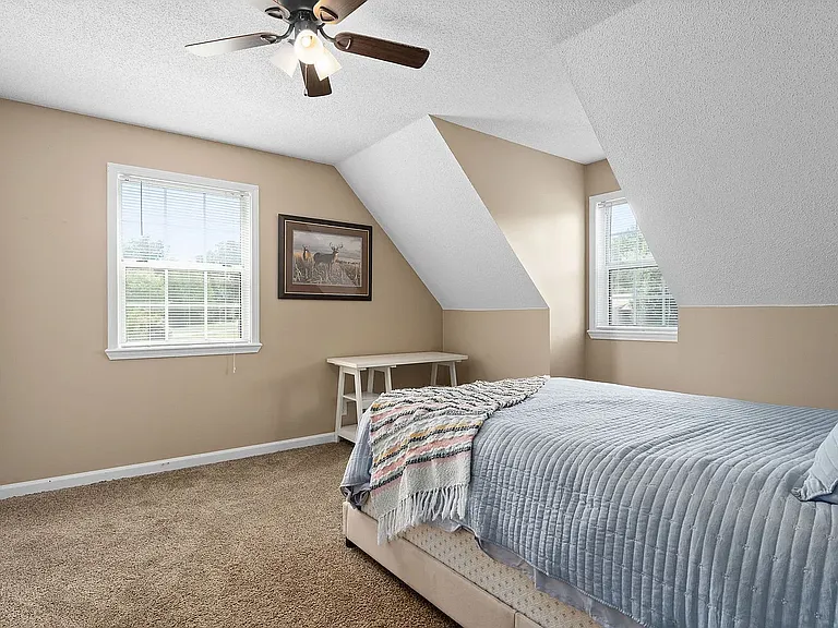 121 Candy Dr — Photo 8