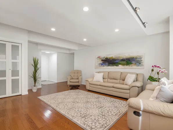 455 East 86th Street 8C image 1 of 12
