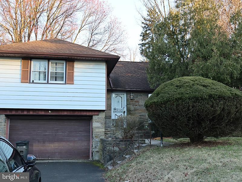 1st image of 7759 Bennett Rd
