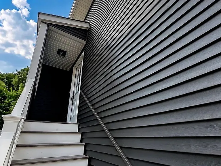 416 Catherine St — Photo 1
