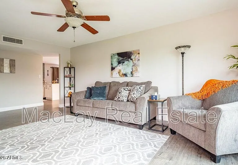 2430 E Hermosa Dr — Photo 3