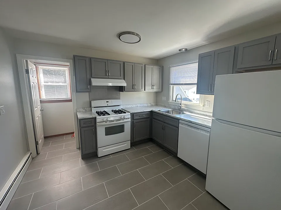 49 Elizabeth Ann Dr #51