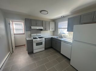 49 Elizabeth Ann Dr #51, East Haven, CT 06512