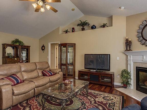 4th image of 1554 Mandrell Dr