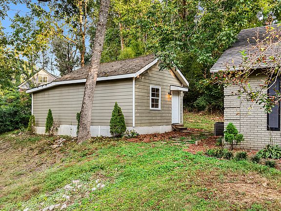 4th image of 1028 Morgan Dr