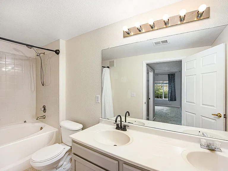 9961 E Idaho Cir #104 — Photo 17