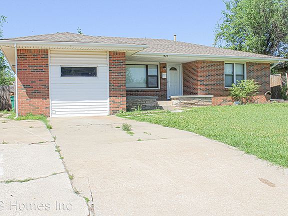 2nd image of 1825 Corrine Dr