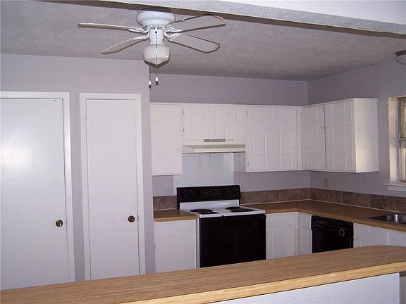2nd image of 743 Dewberry Dr