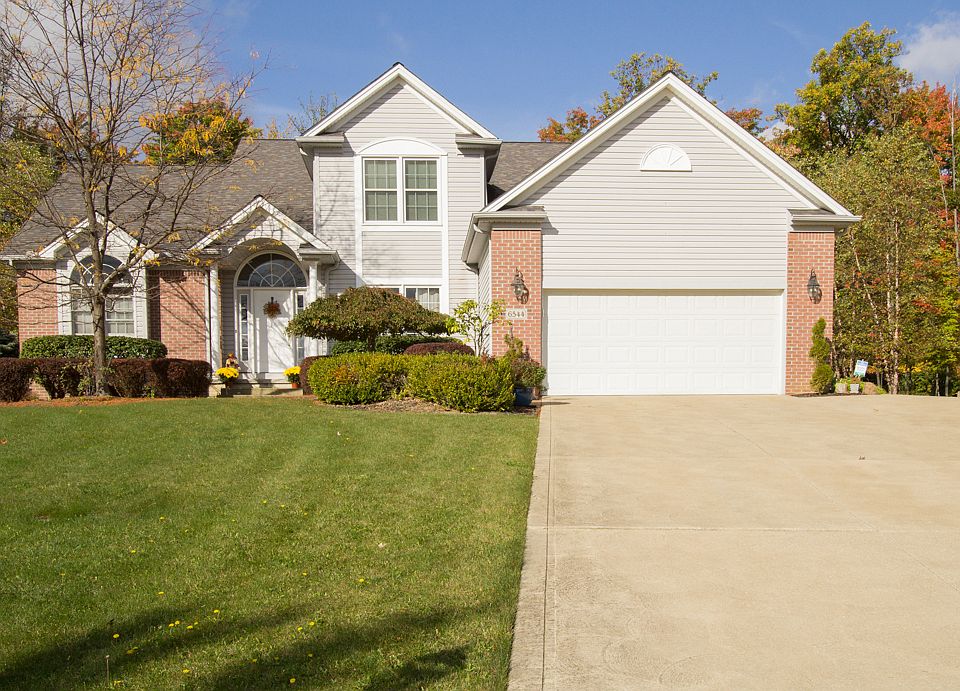 4 Bed-4 Bath-2 Car Garage
