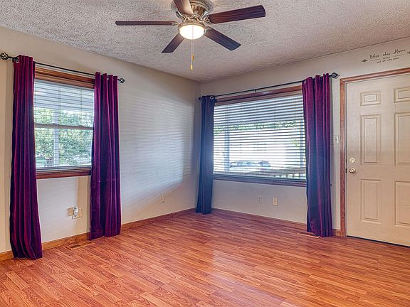 4th image of 2918 Westbrook Ct