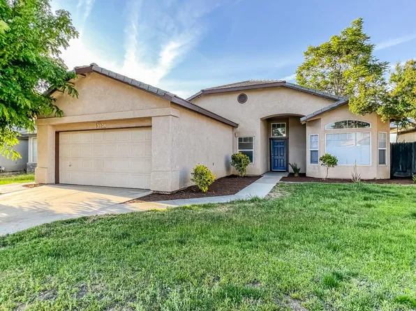 3934 E Four Creeks Court, Visalia, CA 93292