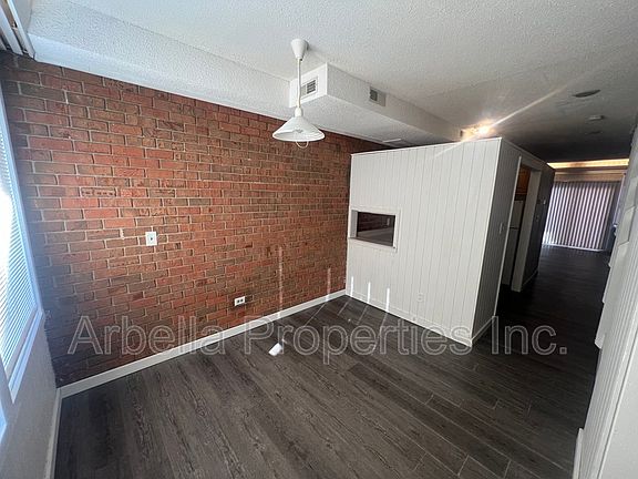 3rd image of 604 W Pine St #3