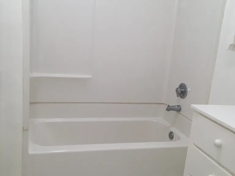 2035 1/4 N Vista Del Mar Ave — Photo 14