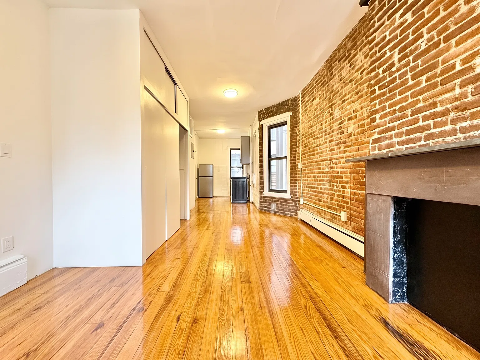227 West 15th Street — Photo 2